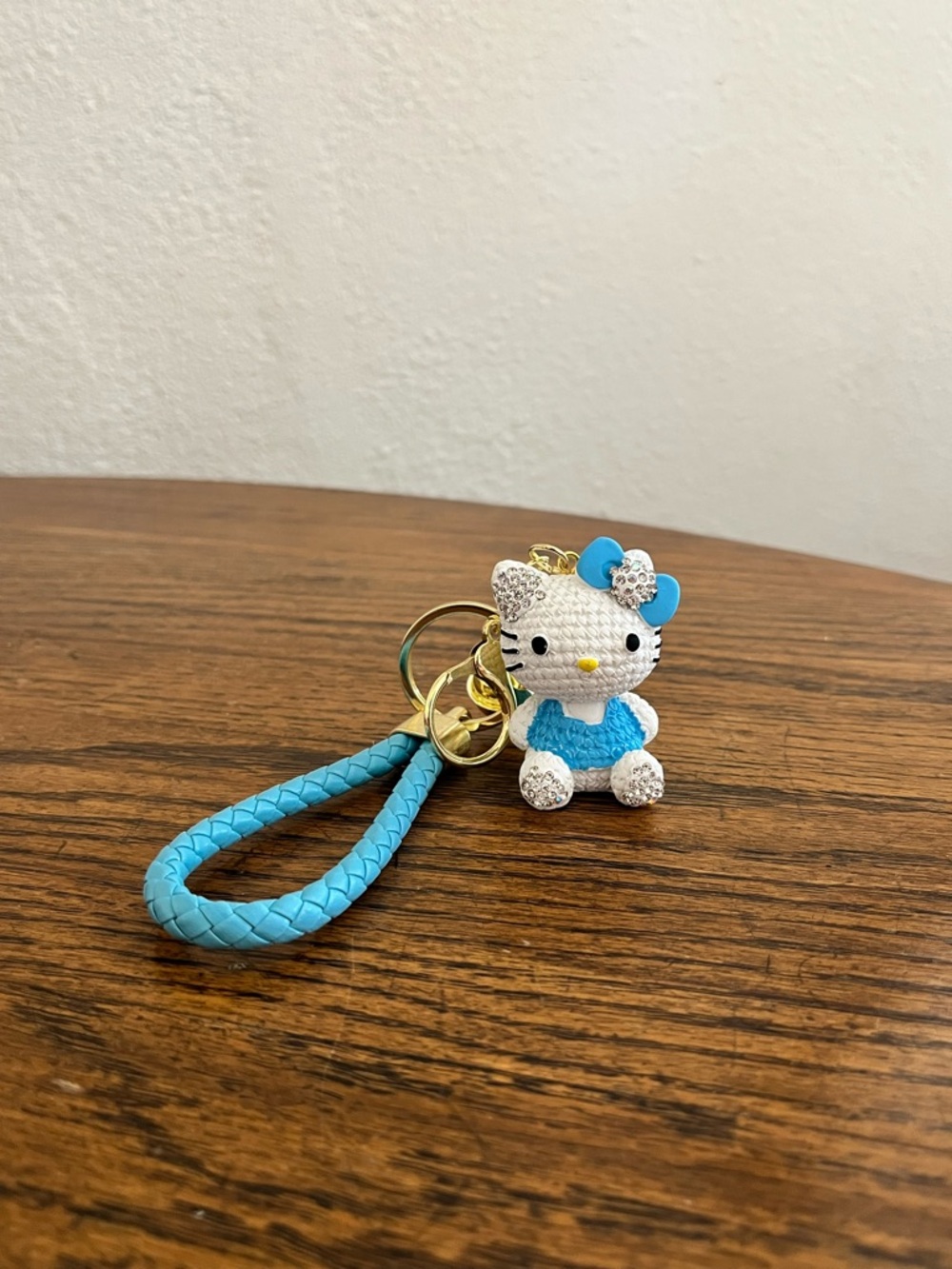 Hello Kitty Blue Braided Loop Keychain - Picture 2 of 3